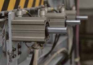 コードから解放されるワイヤレスマイク